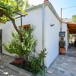 Holiday home Suzana Mikros Prinos