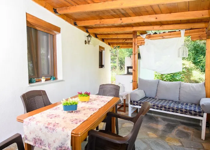 Suzana Mikros Prinos