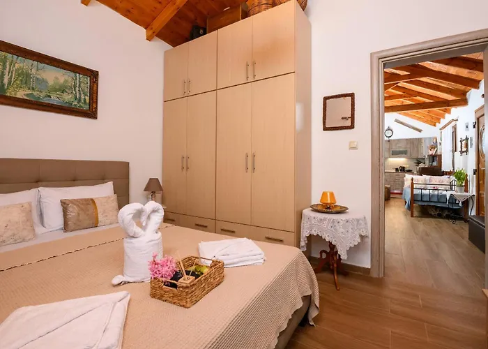 Suzana Mikros Prinos