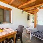 Suzana Mikros Prinos