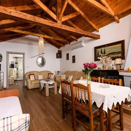 Suzana * Mikros Prinos