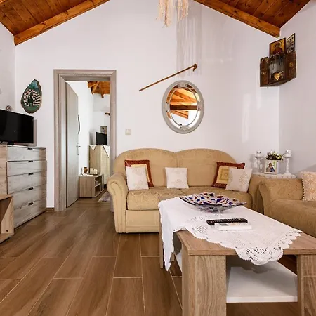 Suzana * Mikros Prinos