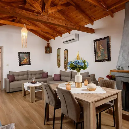 Suzana Сasa de vacaciones Mikros Prinos