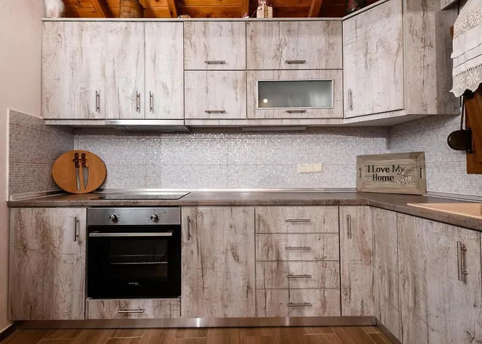 Suzana Μικρός Πρίνος